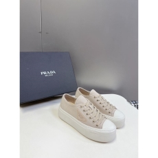 Prada Low Shoes